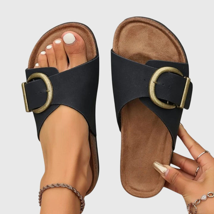 Fanny orthopedic sandals Céline de Montréal