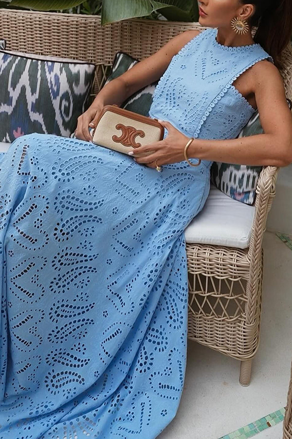 Larissa Embroidered Top & High-Waist Maxi Skirt Set Two-Piece Sets — Céline de Montréal — view 7