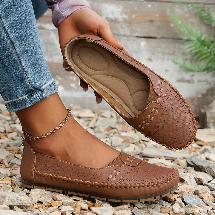 Desert Orthopedic Shoes — Céline de Montréal — view 9