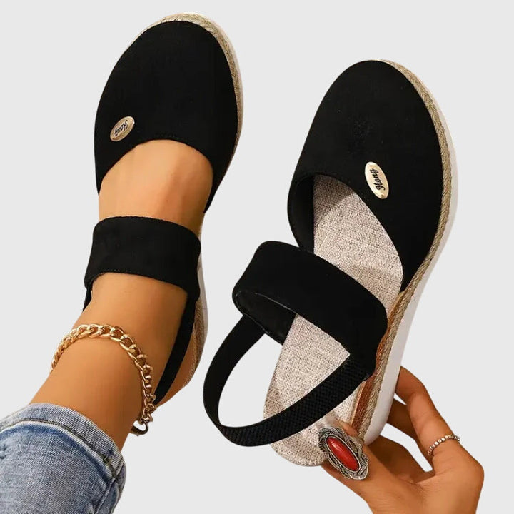 Vanessa orthopedic sandals Céline de Montréal