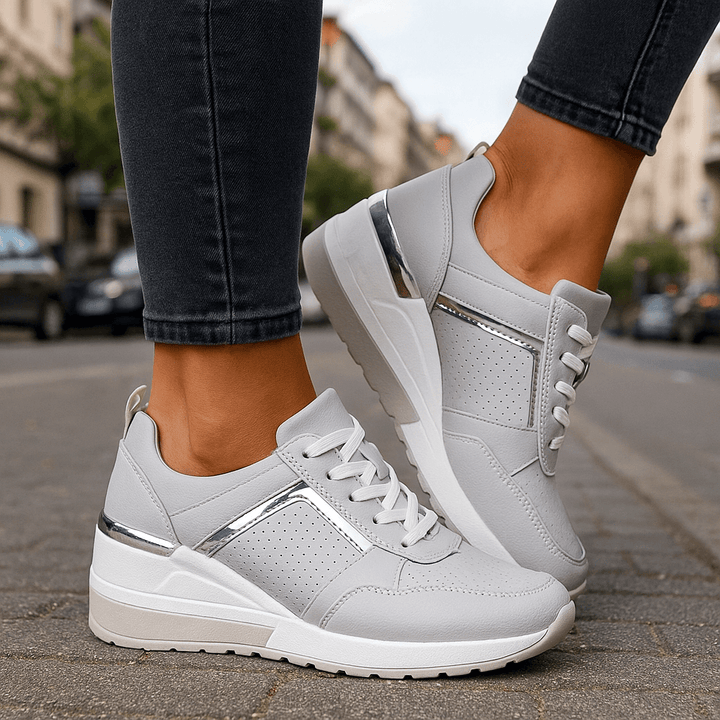 Megan Sneakers — Céline de Montréal — view 2