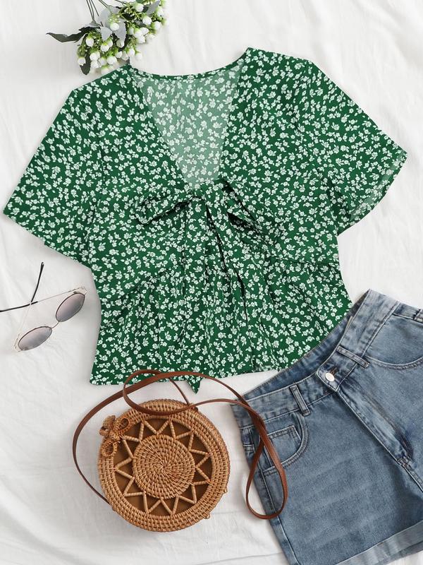 Althea Casual Summer V-Neck Flowy Top V-Neck Tops — Céline de Montréal — view 4
