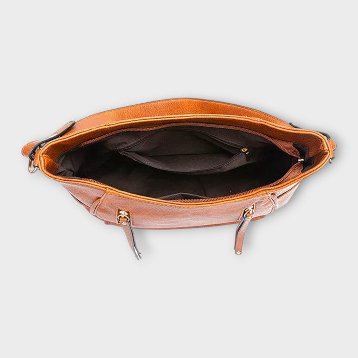 Olivia Handbags — Céline de Montréal — view 4