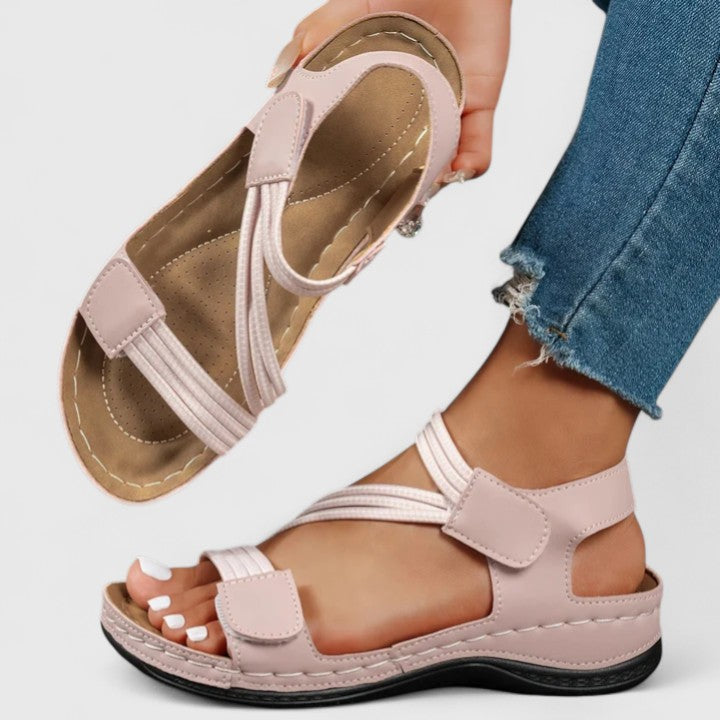 Léonie orthopedic sandals Céline de Montréal