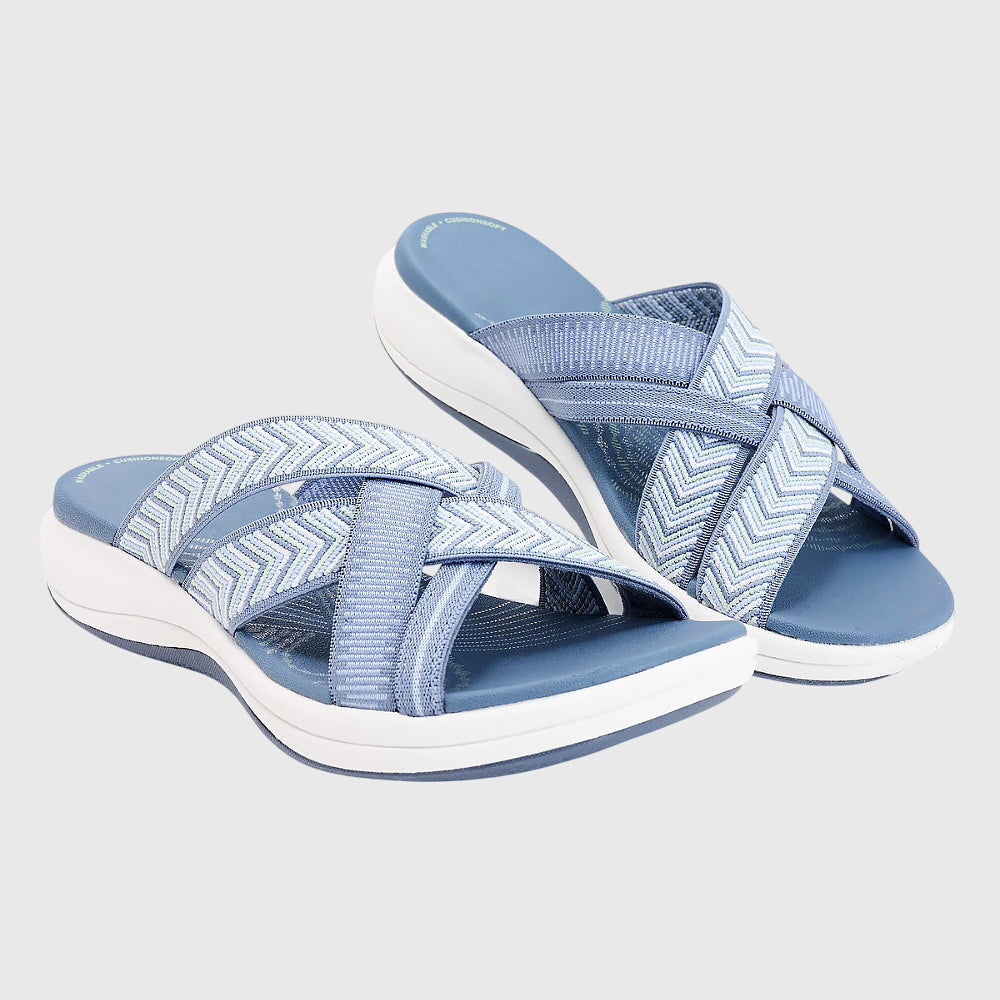 Jade orthopedic sandals Céline de Montréal