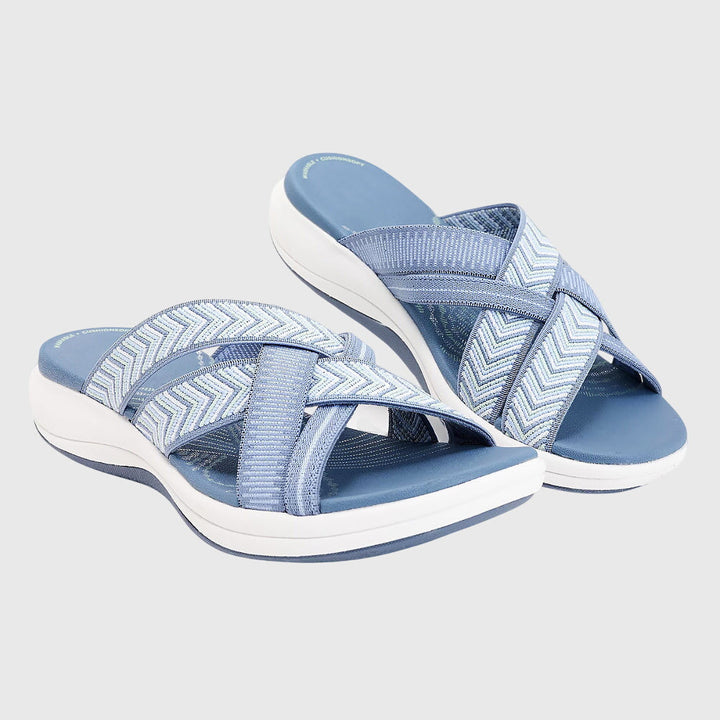 Jade orthopedic sandals Céline de Montréal