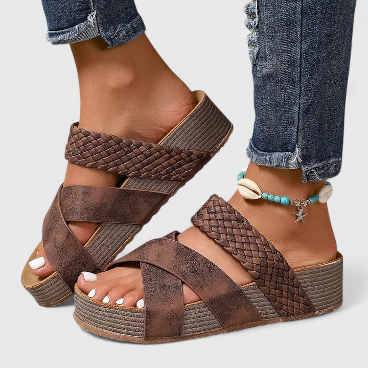 Marguerite orthopedic sandals Céline de Montréal