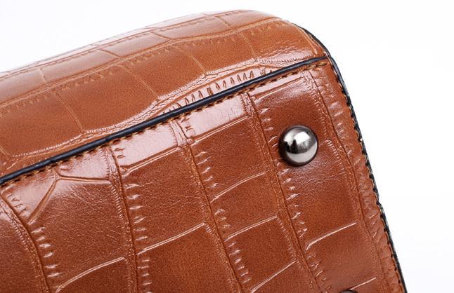 Palmer Handbags — Céline de Montréal — view 12