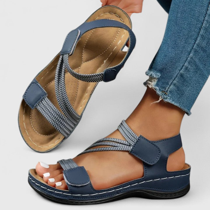 Juliette orthopedic sandals Céline de Montréal