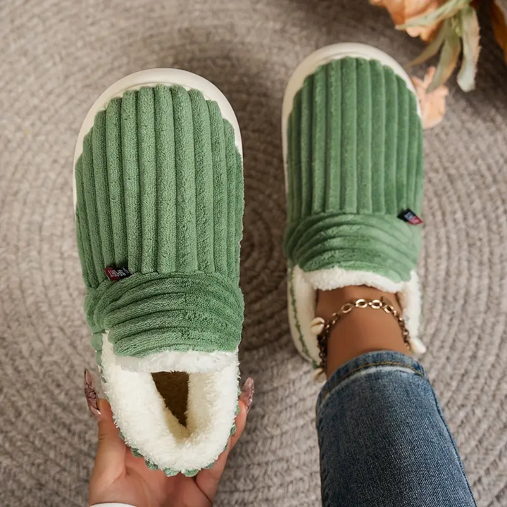 Nikky Slippers — Céline de Montréal — view 3