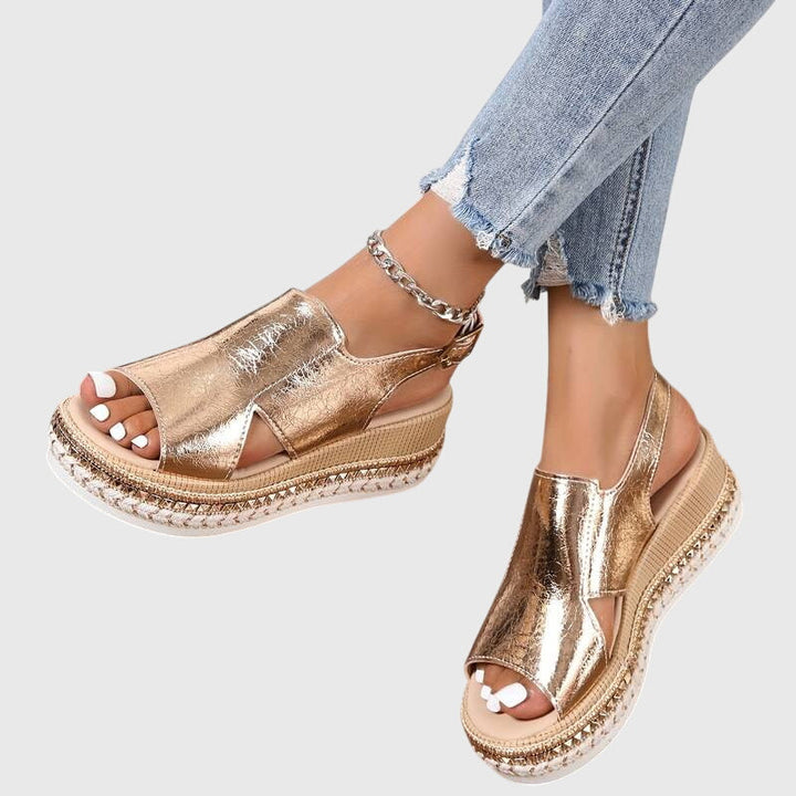 Hortense orthopedic sandals Céline de Montréal