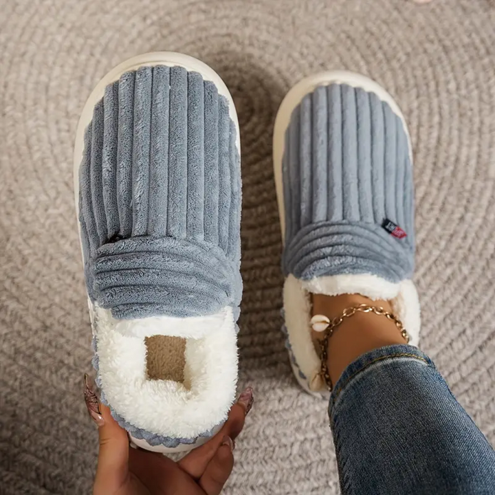 Nikky Slippers — Céline de Montréal — view 5