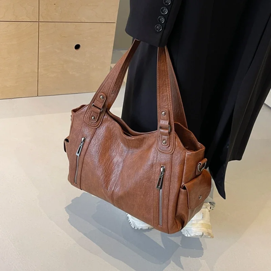 Uma Shoulder Bags — Céline de Montréal — view 5