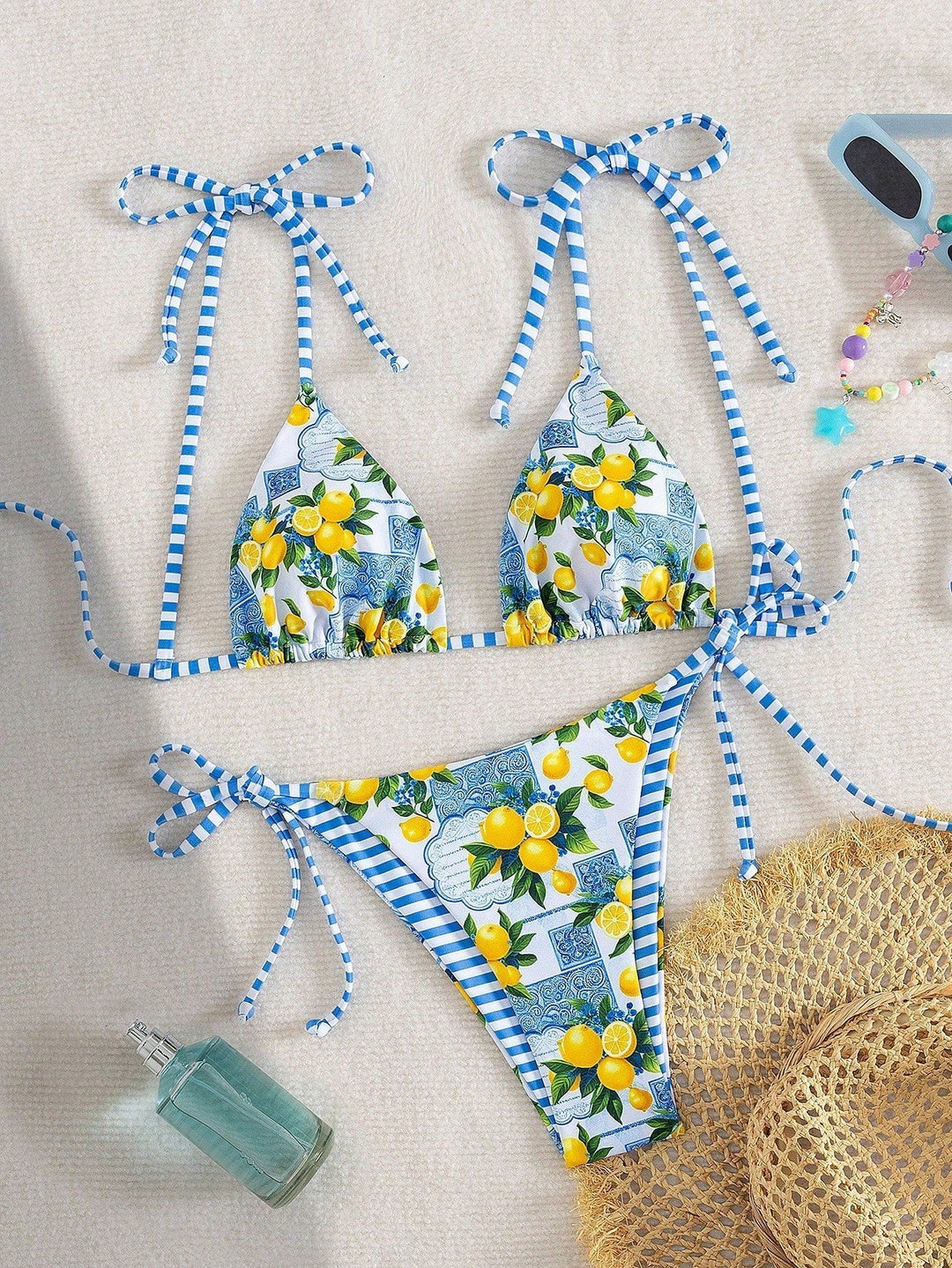 Claire Bikinis — Céline de Montréal