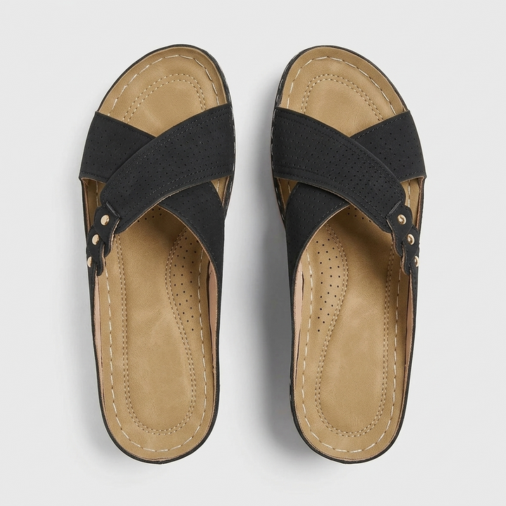 Aurore orthopedic sandals Céline de Montréal