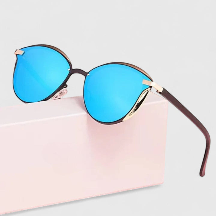Preslee Sunglasses — Céline de Montréal — view 2