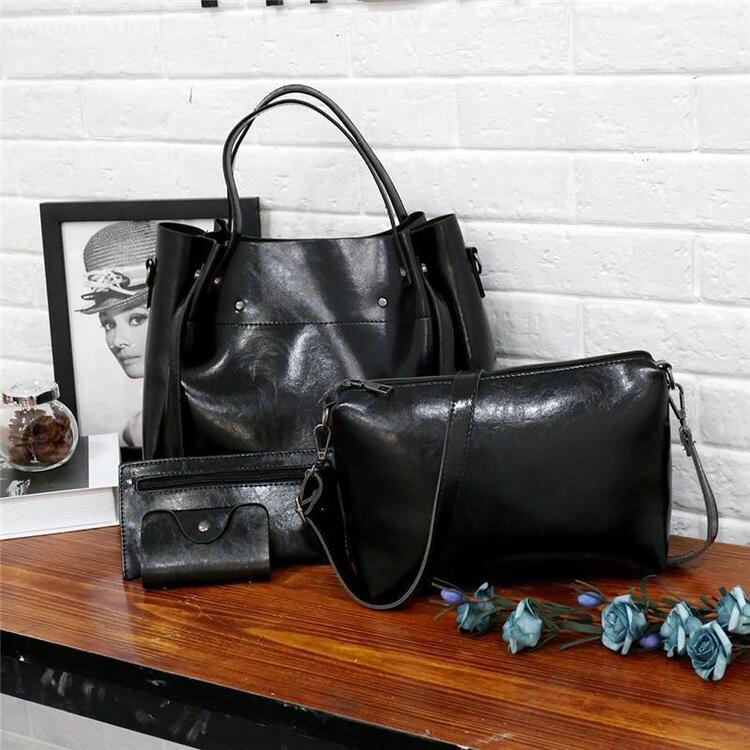Sutton Bags — Céline de Montréal — view 2