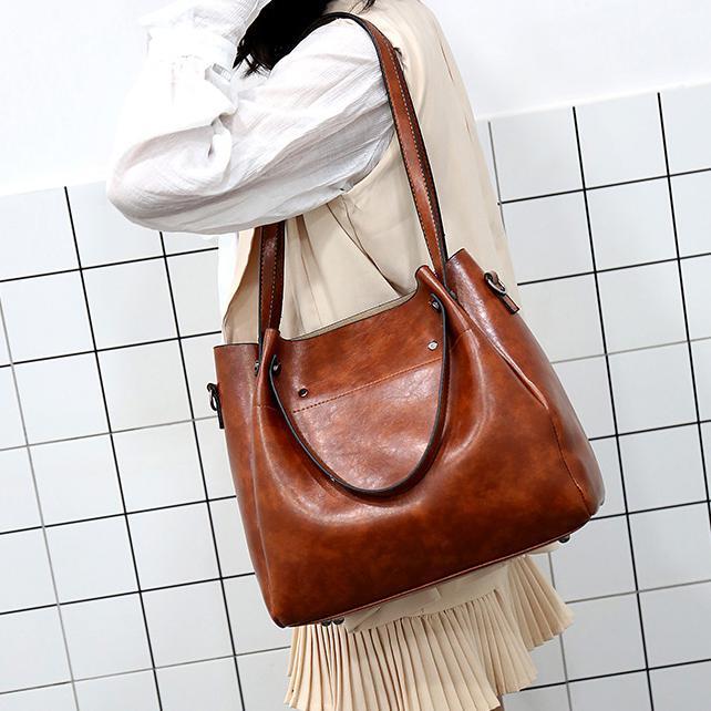 Sutton Bags — Céline de Montréal — view 7