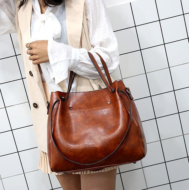 Sutton Bags — Céline de Montréal — view 9