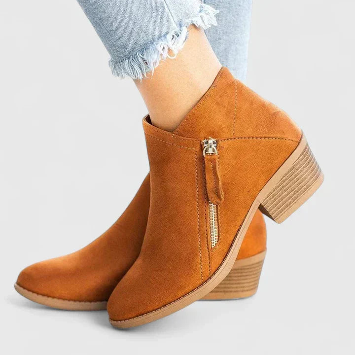Auryziah Orthopedic Boots — Céline de Montréal — view 4