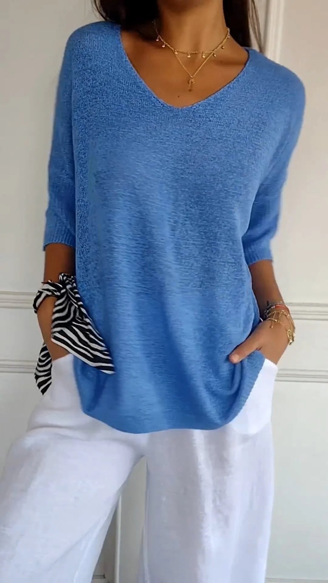 Lauren V-Neck Tops — Céline de Montréal — view 12