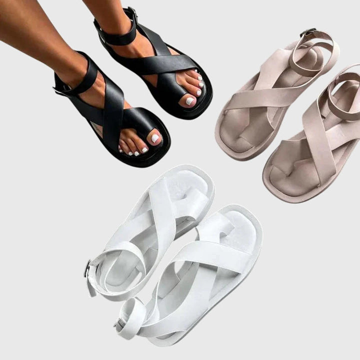 Tess orthopedic sandals Céline de Montréal