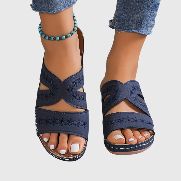 Noëlle orthopedic sandals Céline de Montréal