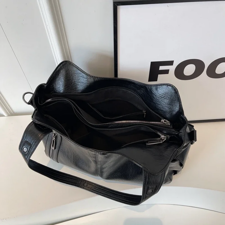 Uma Shoulder Bags — Céline de Montréal — view 13