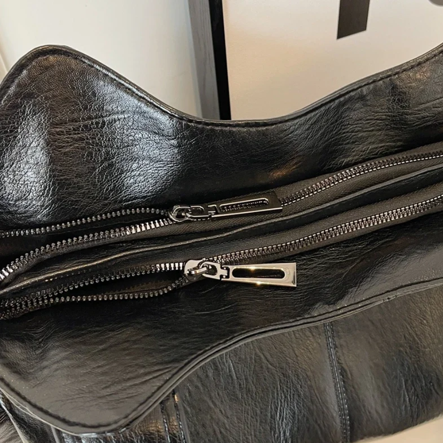 Uma Shoulder Bags — Céline de Montréal — view 14