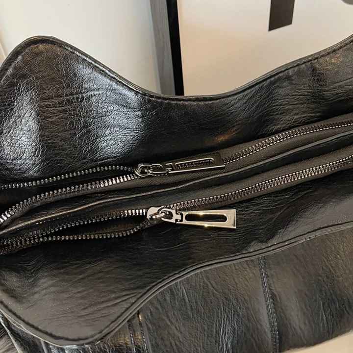 Uma Shoulder Bags — Céline de Montréal — view 14