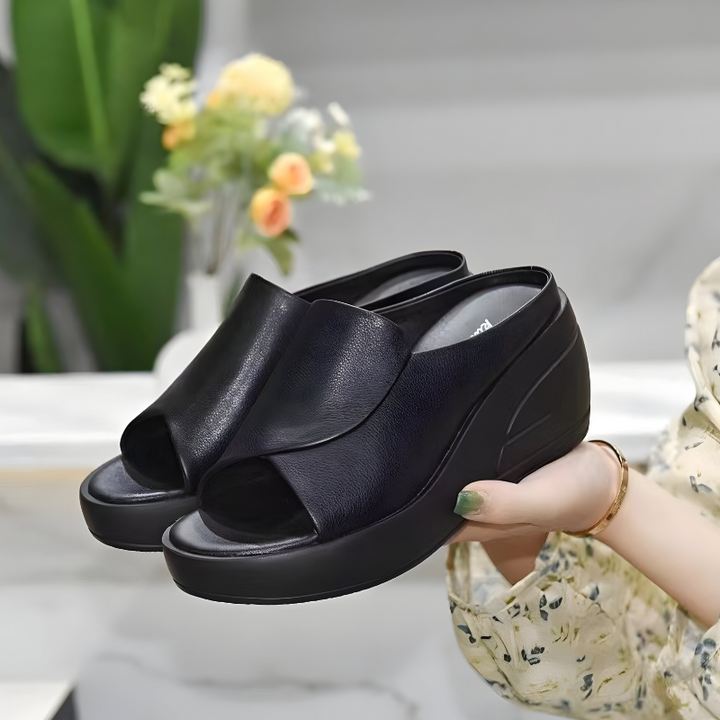 Xanthe Orthopedic Sandals — Céline de Montréal — view 3