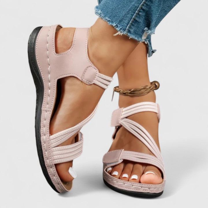 Léonie orthopedic sandals Céline de Montréal