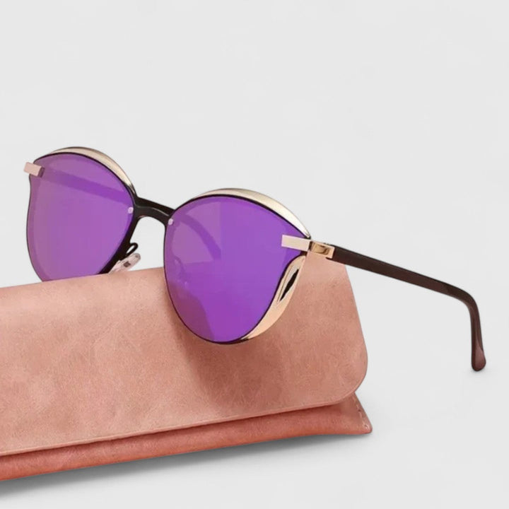Preslee Sunglasses — Céline de Montréal — view 3