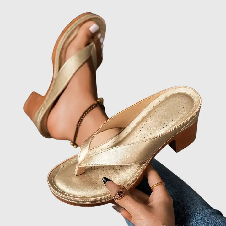 Diane orthopedic sandals Céline de Montréal