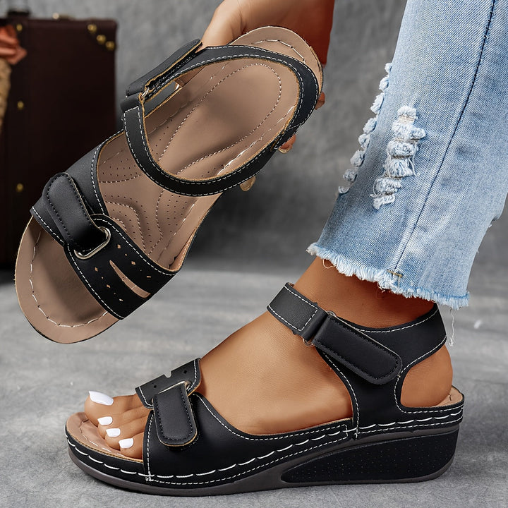 Axelle orthopedic sandals Céline de Montréal