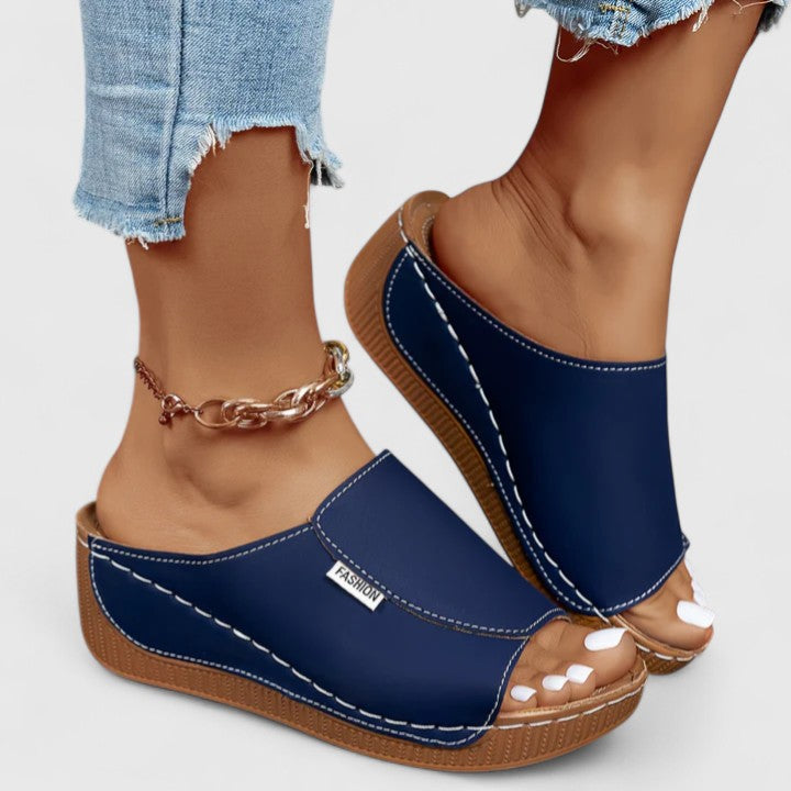 Aurélie orthopedic sandals Céline de Montréal