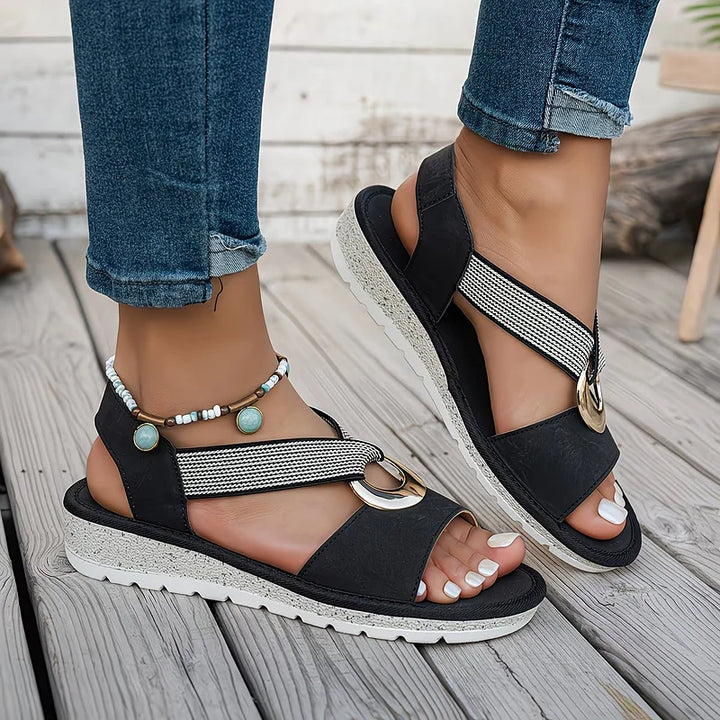 Delphine orthopedic sandals Céline de Montréal