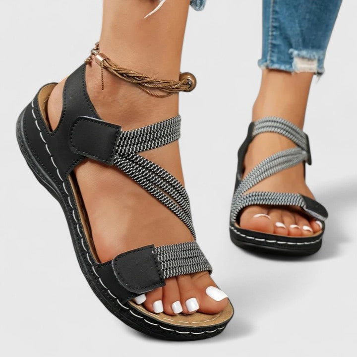 Léonie orthopedic sandals Céline de Montréal