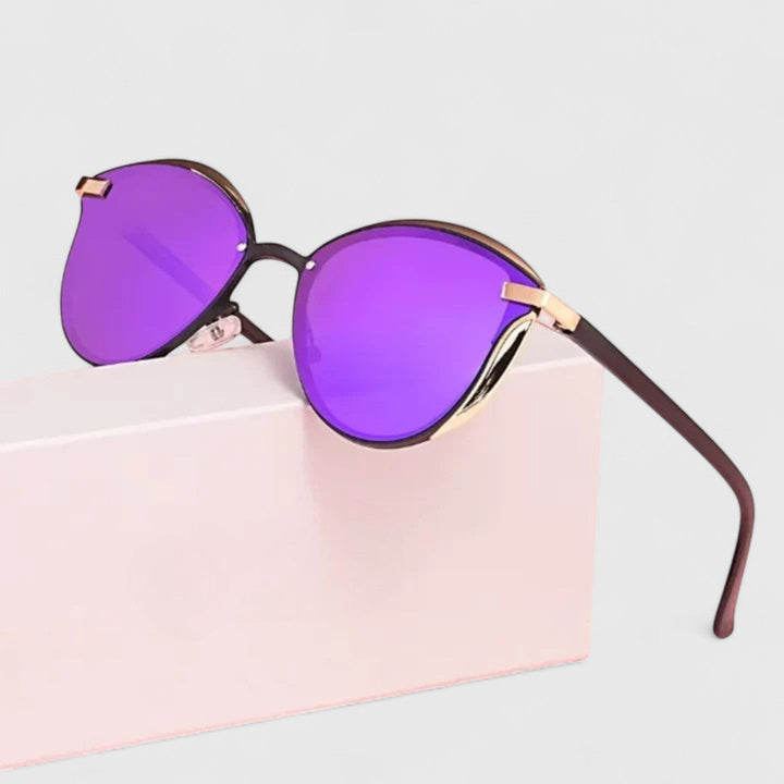 Preslee Sunglasses — Céline de Montréal — view 4