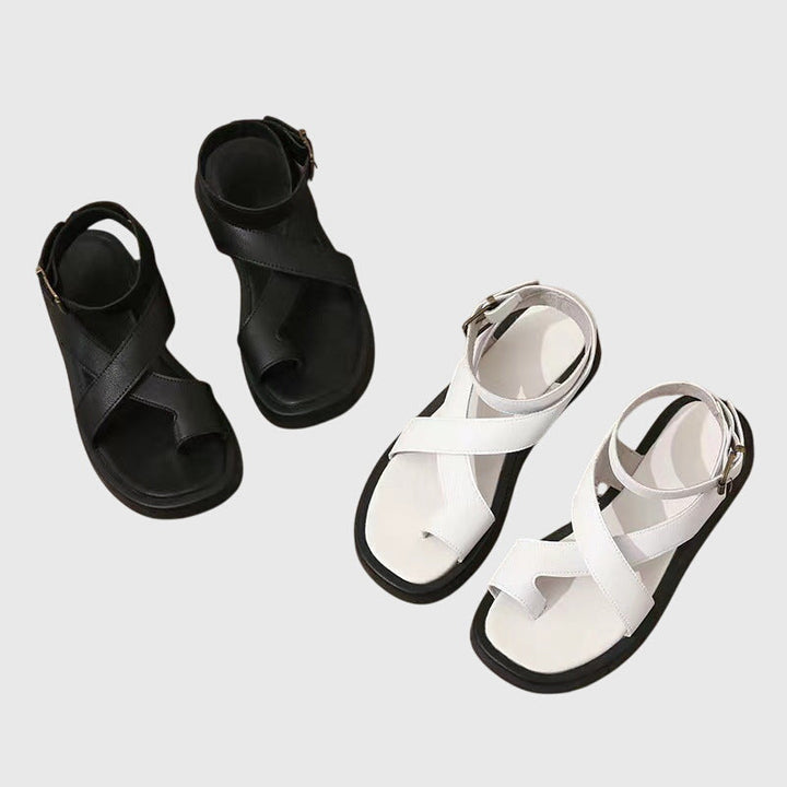 Tess orthopedic sandals Céline de Montréal