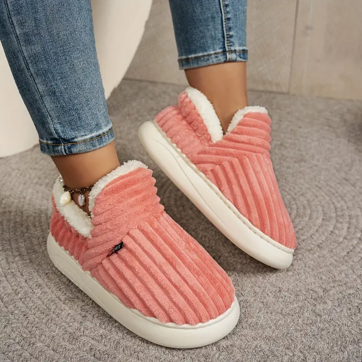 Nikky Slippers — Céline de Montréal — view 2