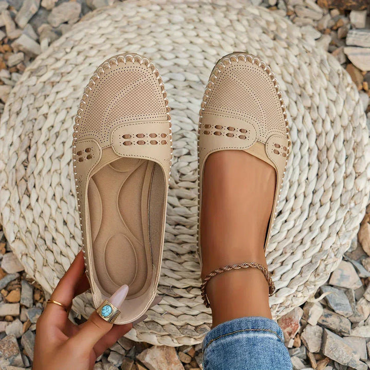 Desert Orthopedic Shoes — Céline de Montréal