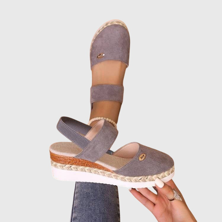 Vanessa orthopedic sandals Céline de Montréal