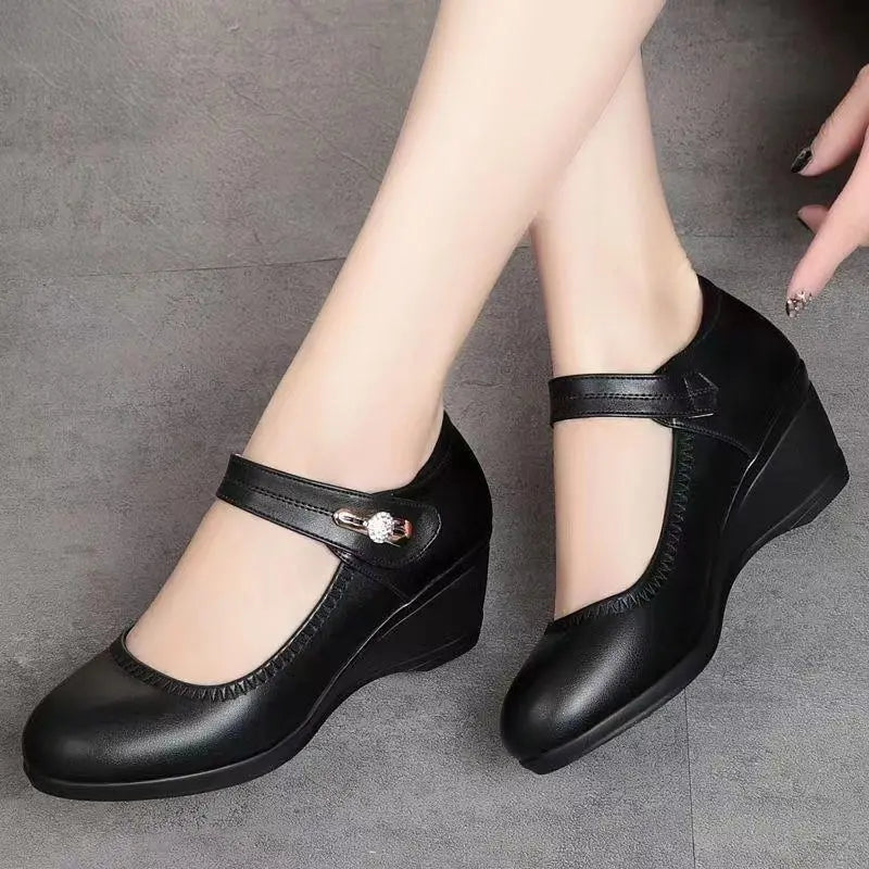 Lydia Shoes — Céline de Montréal — view 9
