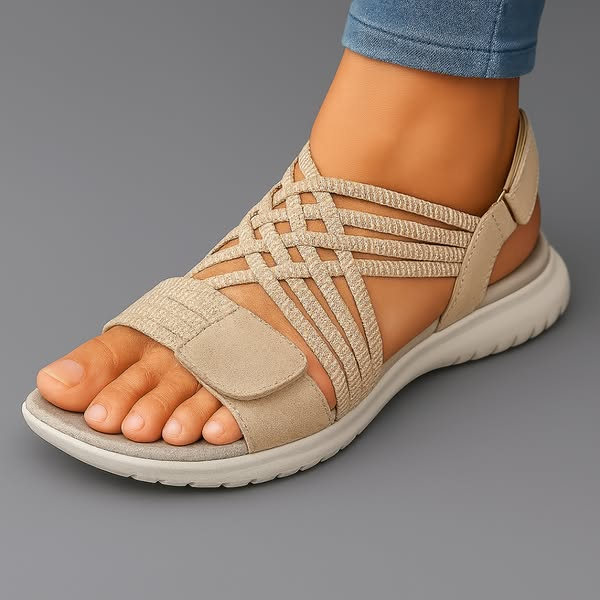 Cécile orthopedic sandals Céline de Montréal