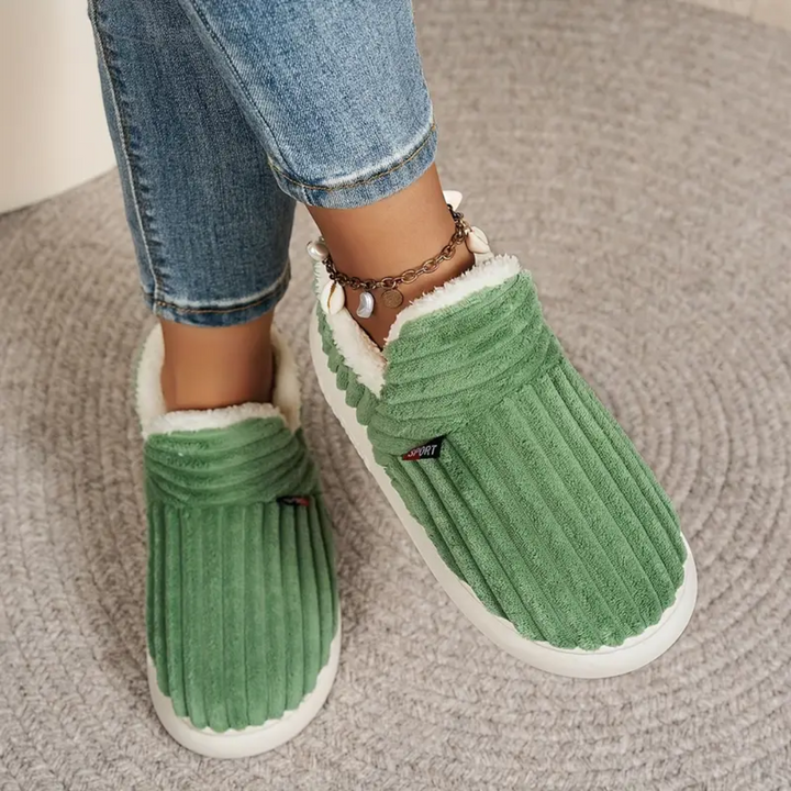 Nikky Slippers — Céline de Montréal — view 4