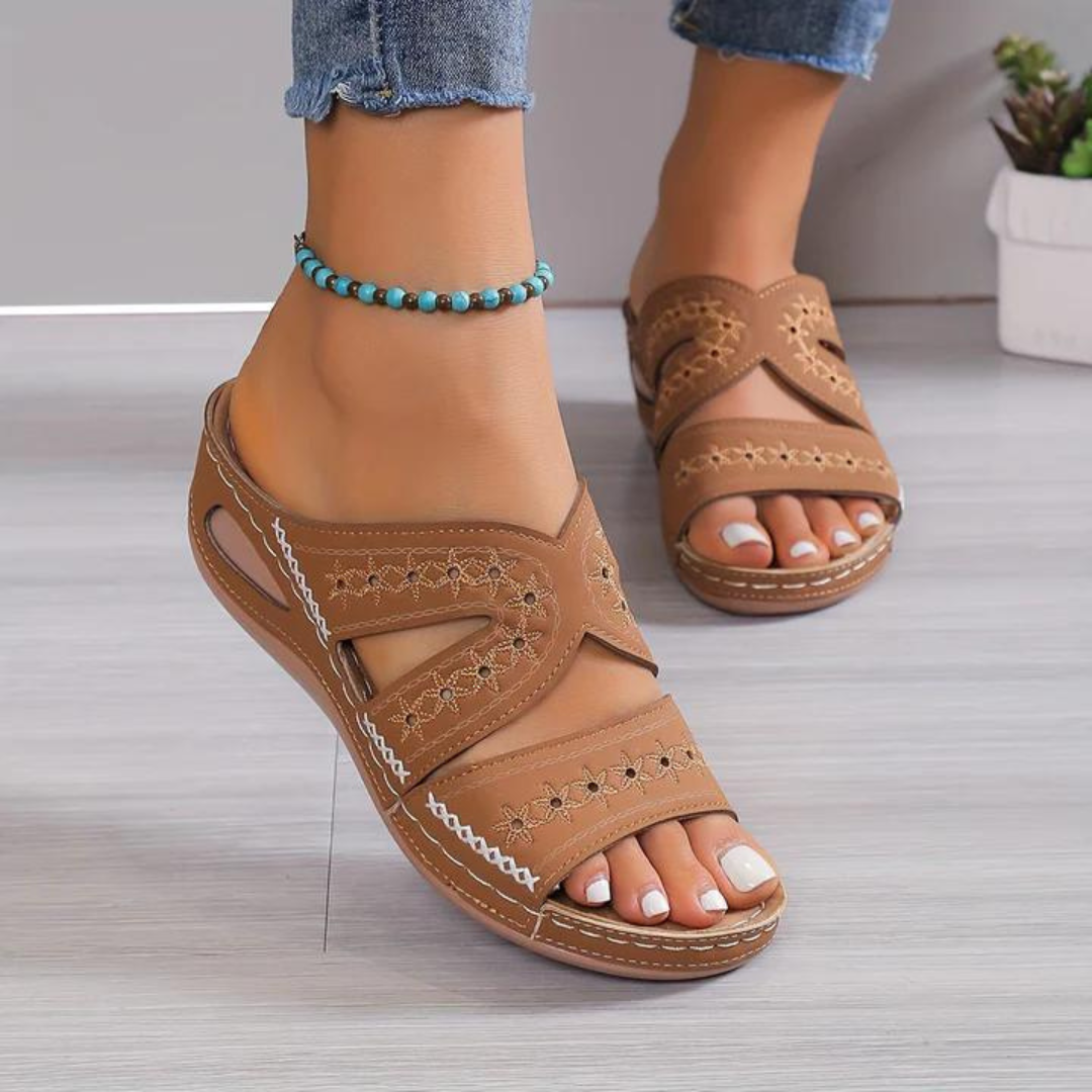 Emma's Orthopedic Sandals — Céline de Montréal — view 6