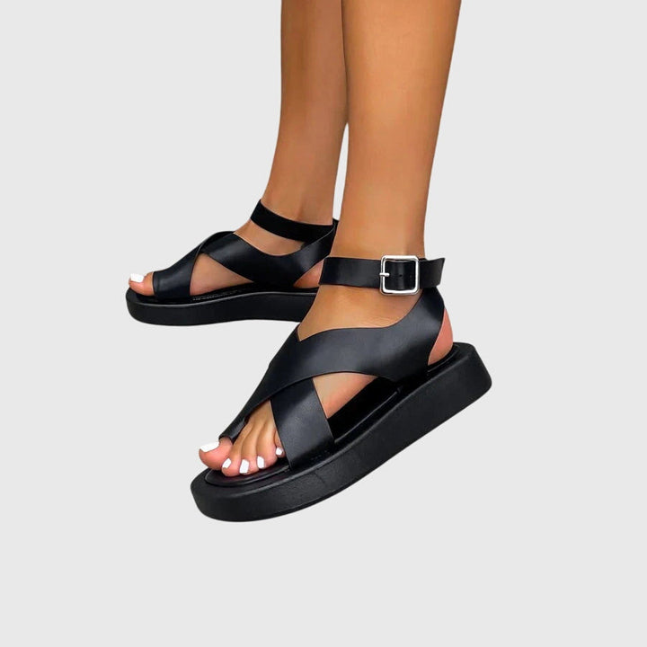Tess orthopedic sandals Céline de Montréal