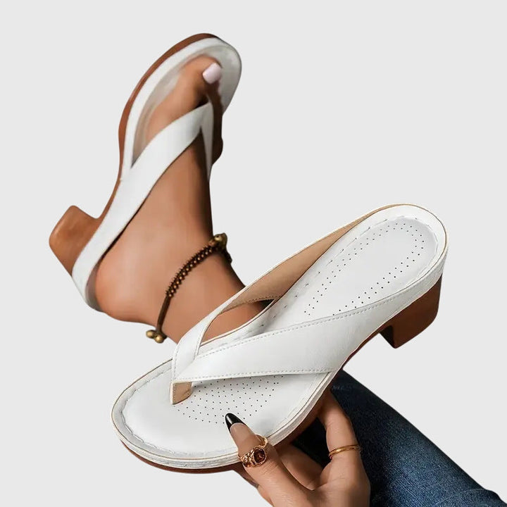 Diane orthopedic sandals Céline de Montréal