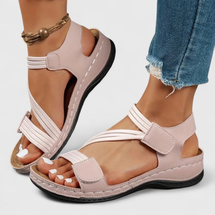 Léonie orthopedic sandals Céline de Montréal